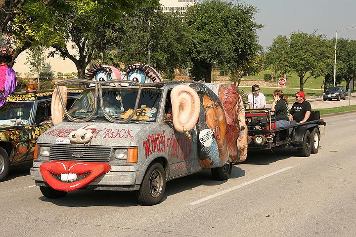 h20070511_ArtCarParade1 017 